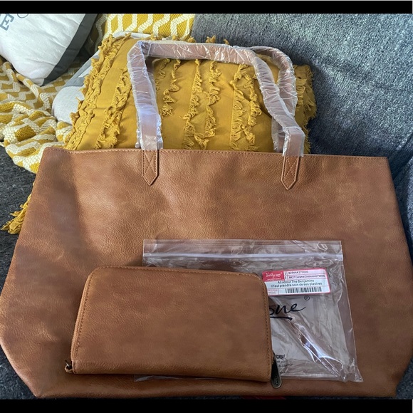 Thirty-One Modern Tote & All About the Benjamin’s Wallet -BRAND NEW - Picture 1 of 3